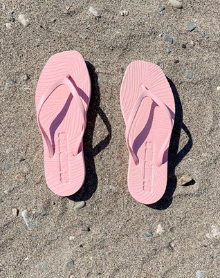 Tapered Flip Flops